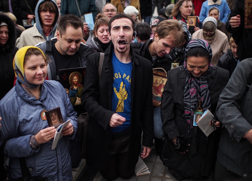 Почему верующие. Вадим Слуцкий педагог. Православные фанатики. Православные активисты.