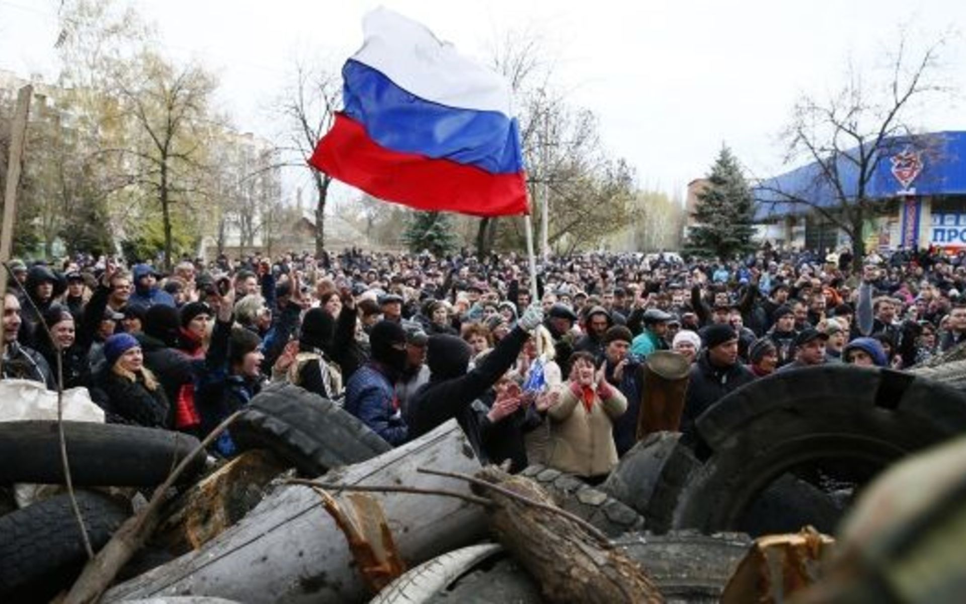 Какие политические процессы протекавшие в ссср отразил автор рисунка из газеты новая жизнь стр 263