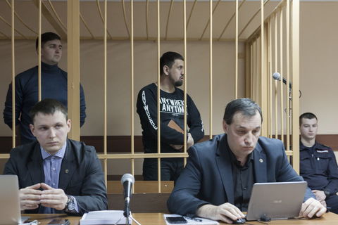 Ярославским экс-сотрудникам ФСИН запросили от 4 до 7 лет лишения свободы за пытки заключенных